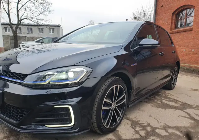VOLKSWAGEN Golf 1.4 GTE Plug-In-Hybrid DSG