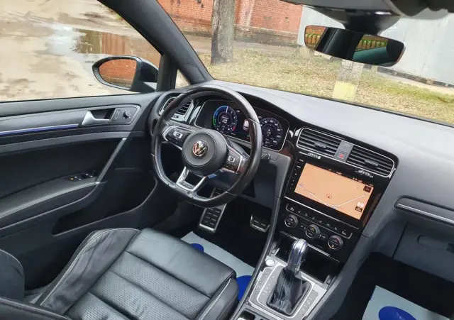 VOLKSWAGEN Golf 1.4 GTE Plug-In-Hybrid DSG