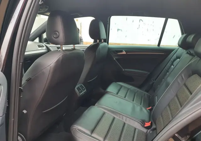 VOLKSWAGEN Golf 1.4 GTE Plug-In-Hybrid DSG