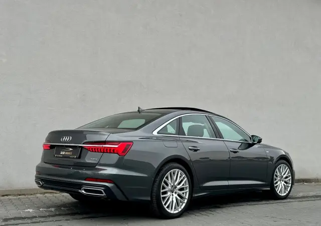 AUDI A6 Limousine 