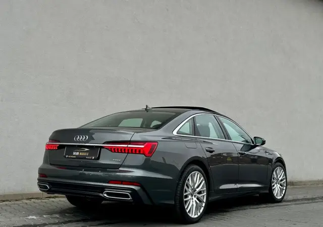 AUDI A6 Limousine 