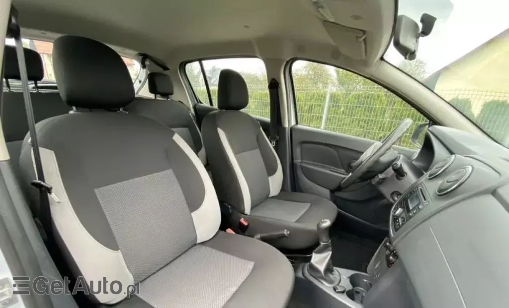 DACIA Sandero 