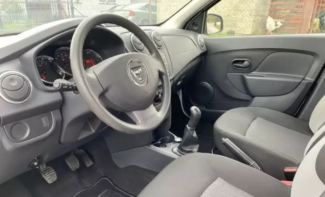 DACIA Sandero 