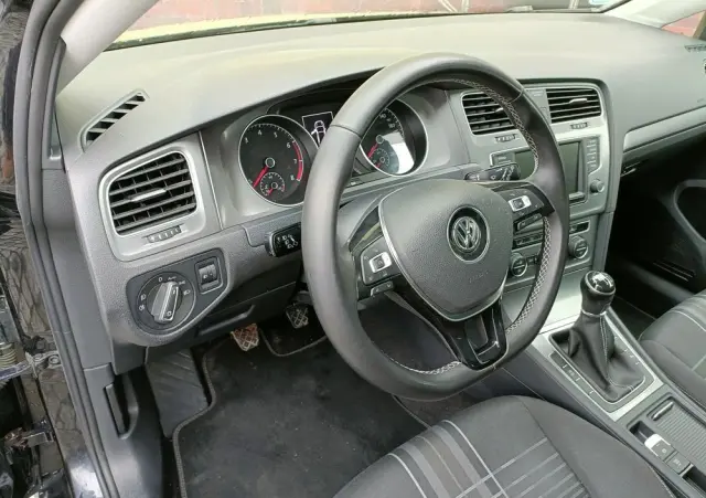 VOLKSWAGEN Golf 1.4 TSI BlueMotion Technology Lounge