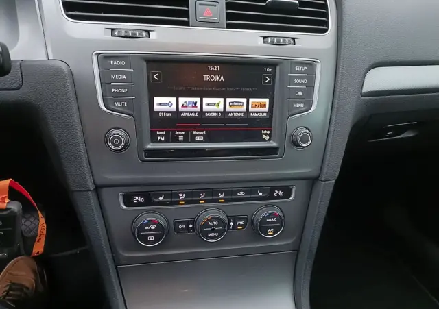 VOLKSWAGEN Golf 1.4 TSI BlueMotion Technology Lounge