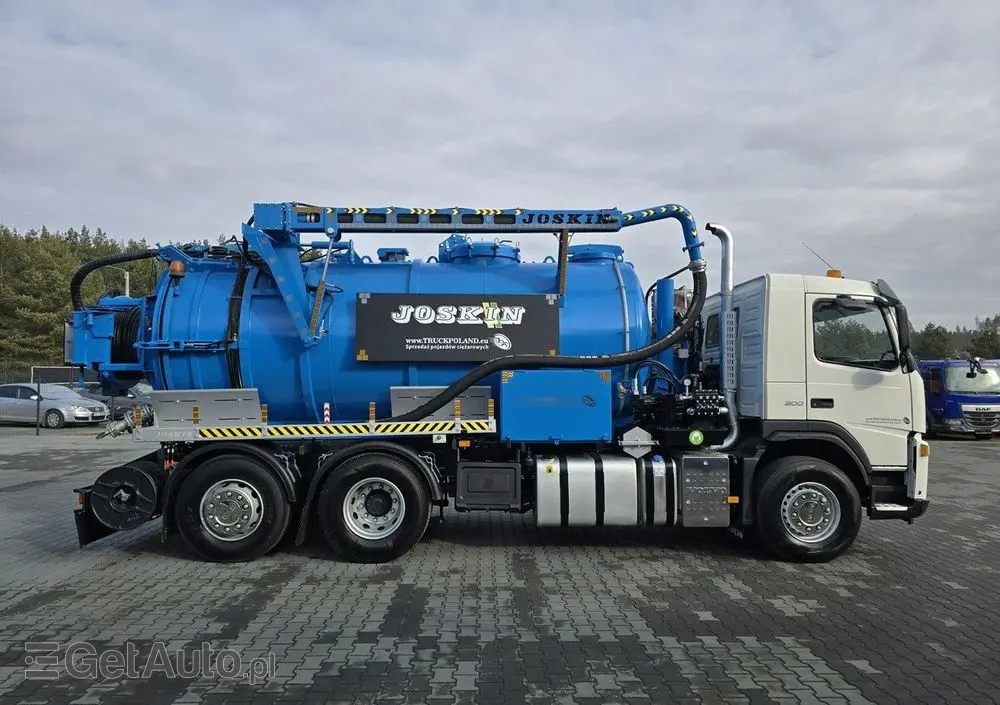 VOLVO 2009 JOSKIN WUKO do zbierania odpadów płynnych 