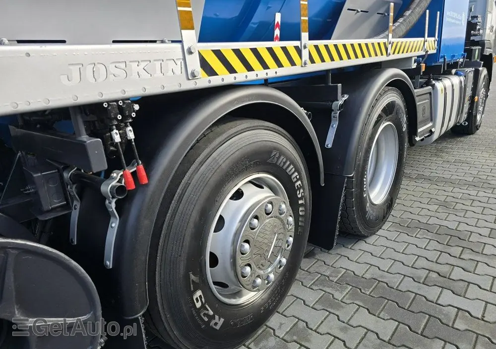 VOLVO 2009 JOSKIN WUKO do zbierania odpadów płynnych 