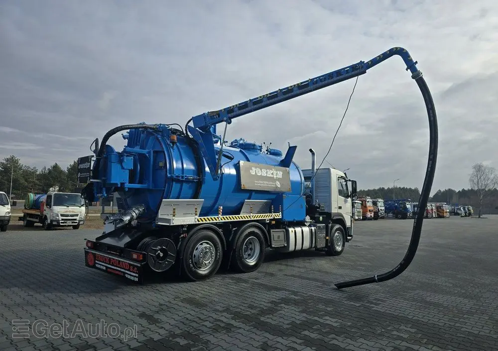 VOLVO 2009 JOSKIN WUKO do zbierania odpadów płynnych 