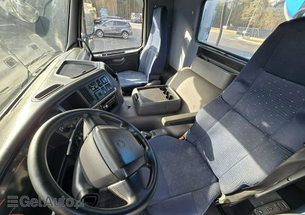 VOLVO 2009 JOSKIN WUKO do zbierania odpadów płynnych 