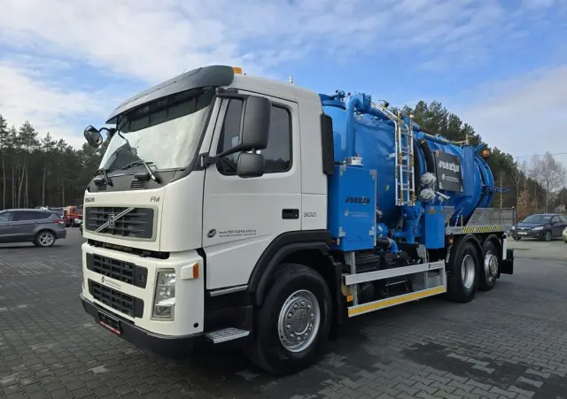 VOLVO 2009 JOSKIN WUKO do zbierania odpadów płynnych 
