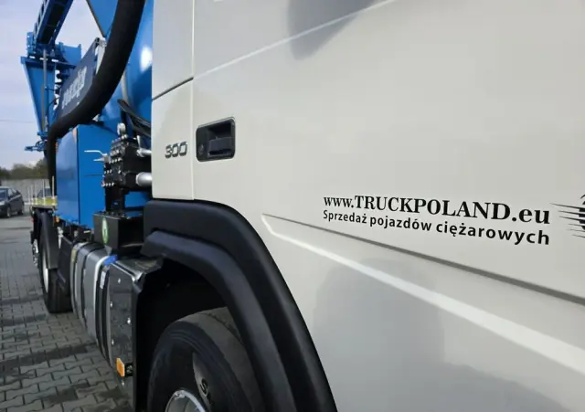 VOLVO 2009 JOSKIN WUKO do zbierania odpadów płynnych 