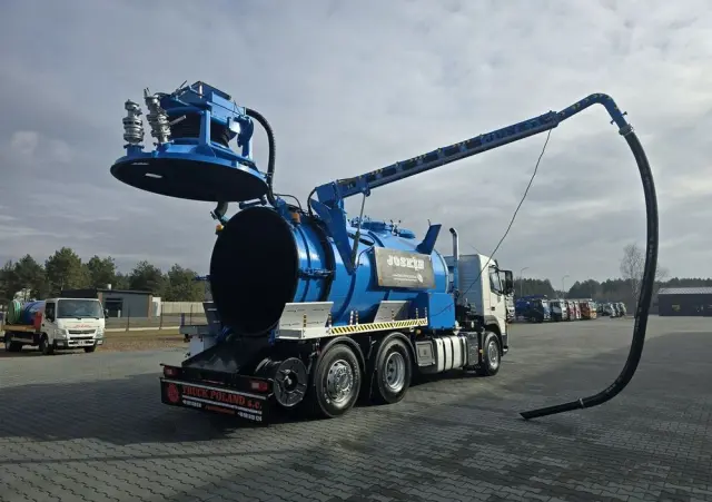 VOLVO 2009 JOSKIN WUKO do zbierania odpadów płynnych 