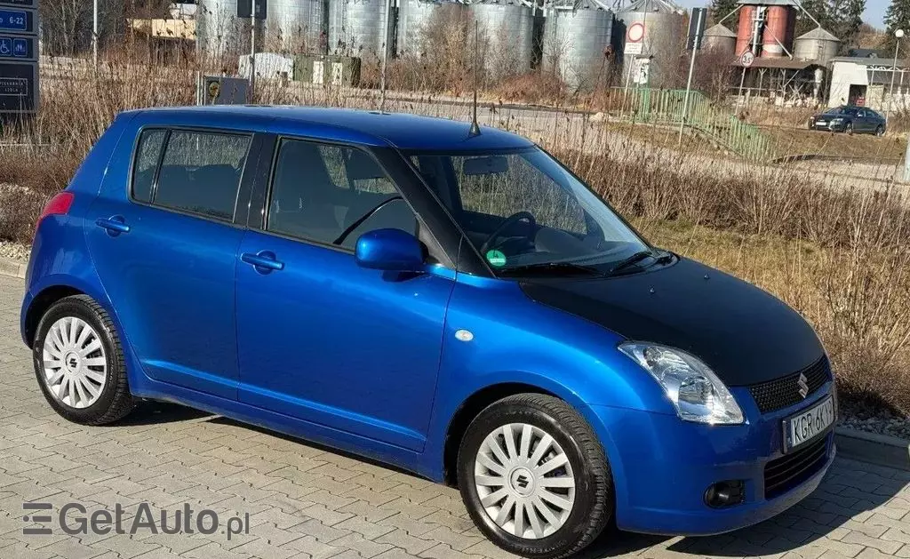 SUZUKI Swift 