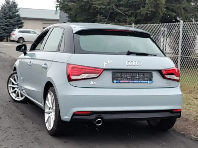 AUDI A1 Sportback  S line