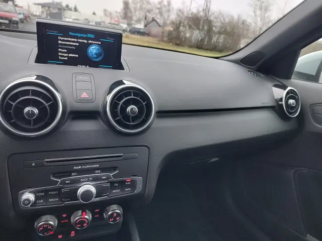 AUDI A1 Sportback  S line