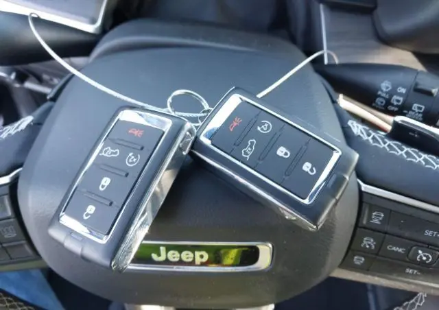 JEEP Grand Cherokee 3.6 V6 Pentastar 4WD Automatik Limited