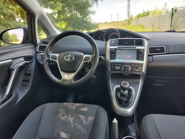 TOYOTA Verso Prestige