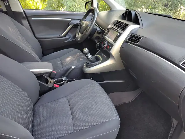 TOYOTA Verso Prestige