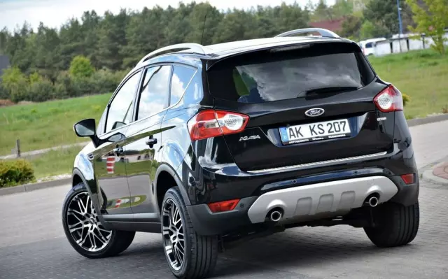 FORD Kuga 