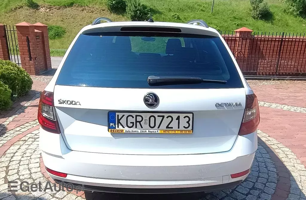 SKODA Octavia 