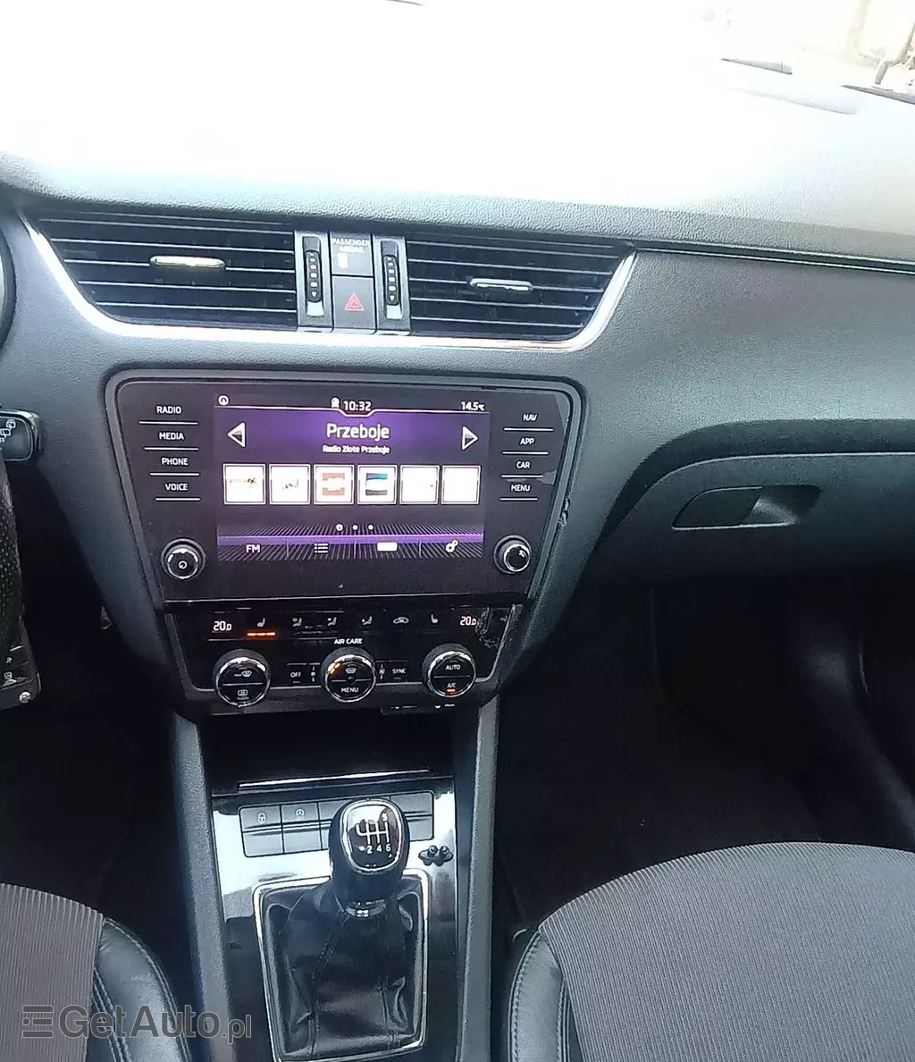 SKODA Octavia 