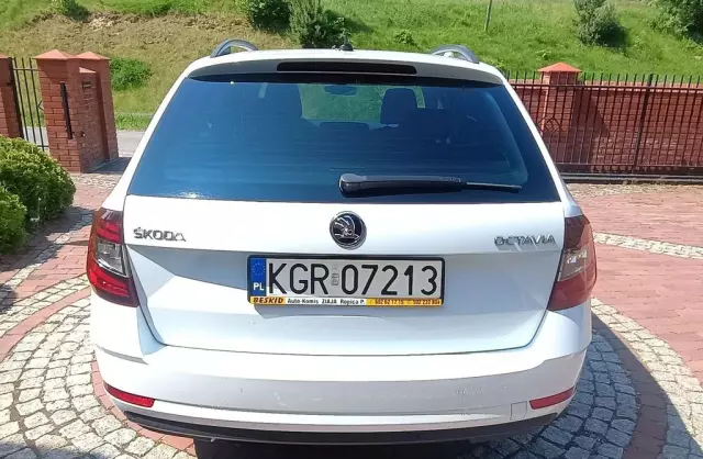 SKODA Octavia 