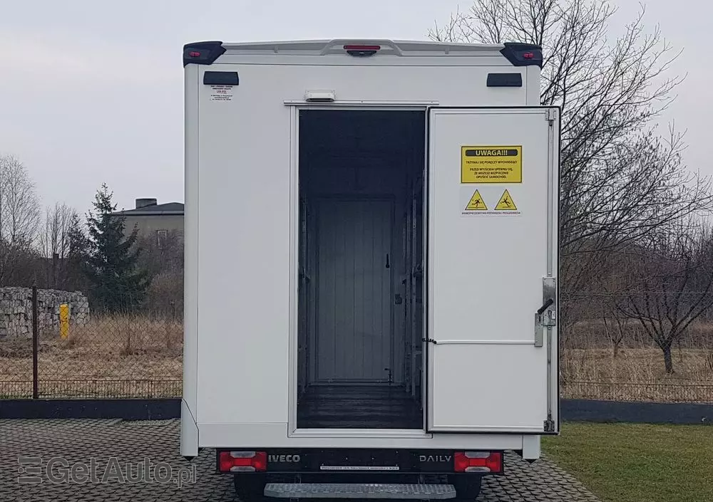 IVECO DAILY KONTENER NISKOPODŁOGOWY 4,43x2,23x2,42 SKLEP BAR FOODTRUCK KAMPER KLIMA 