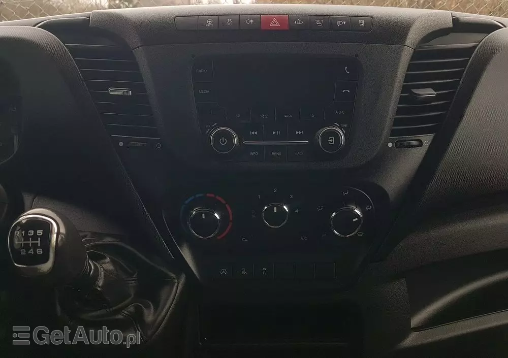 IVECO DAILY KONTENER NISKOPODŁOGOWY 4,43x2,23x2,42 SKLEP BAR FOODTRUCK KAMPER KLIMA 