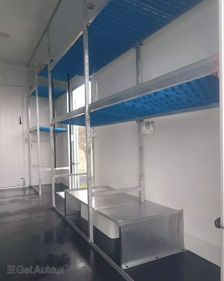 IVECO DAILY KONTENER NISKOPODŁOGOWY 4,43x2,23x2,42 SKLEP BAR FOODTRUCK KAMPER KLIMA 