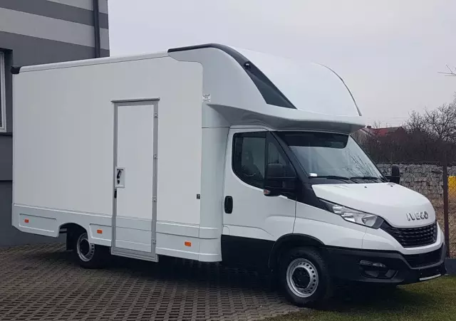 IVECO DAILY KONTENER NISKOPODŁOGOWY 4,43x2,23x2,42 SKLEP BAR FOODTRUCK KAMPER KLIMA 