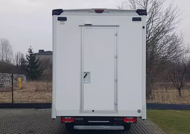 IVECO DAILY KONTENER NISKOPODŁOGOWY 4,43x2,23x2,42 SKLEP BAR FOODTRUCK KAMPER KLIMA 