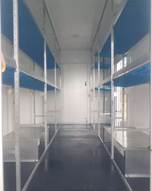 IVECO DAILY KONTENER NISKOPODŁOGOWY 4,43x2,23x2,42 SKLEP BAR FOODTRUCK KAMPER KLIMA 