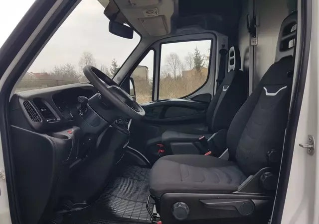 IVECO DAILY KONTENER NISKOPODŁOGOWY 4,43x2,23x2,42 SKLEP BAR FOODTRUCK KAMPER KLIMA 