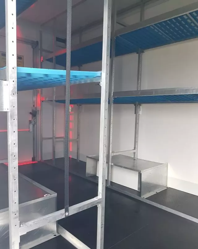 IVECO DAILY KONTENER NISKOPODŁOGOWY 4,43x2,23x2,42 SKLEP BAR FOODTRUCK KAMPER KLIMA 