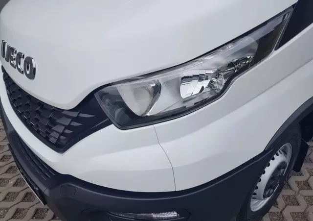 IVECO DAILY KONTENER NISKOPODŁOGOWY 4,43x2,23x2,42 SKLEP BAR FOODTRUCK KAMPER KLIMA 