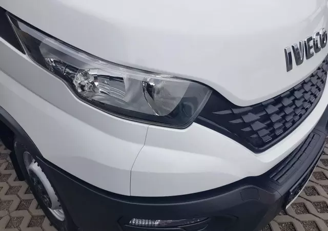 IVECO DAILY KONTENER NISKOPODŁOGOWY 4,43x2,23x2,42 SKLEP BAR FOODTRUCK KAMPER KLIMA 