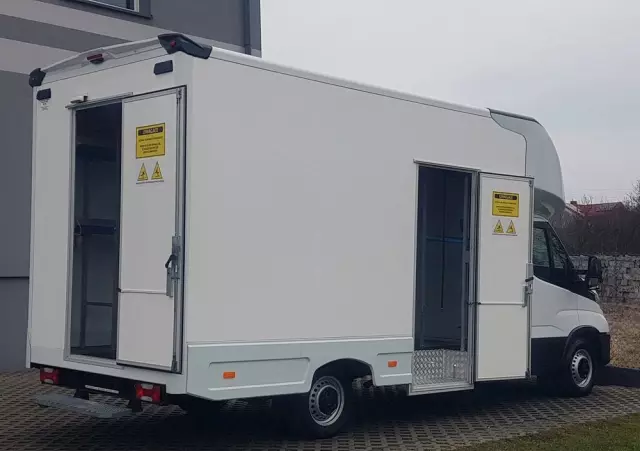 IVECO DAILY KONTENER NISKOPODŁOGOWY 4,43x2,23x2,42 SKLEP BAR FOODTRUCK KAMPER KLIMA 