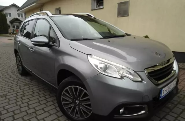 PEUGEOT 2008 