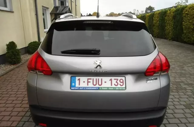PEUGEOT 2008 