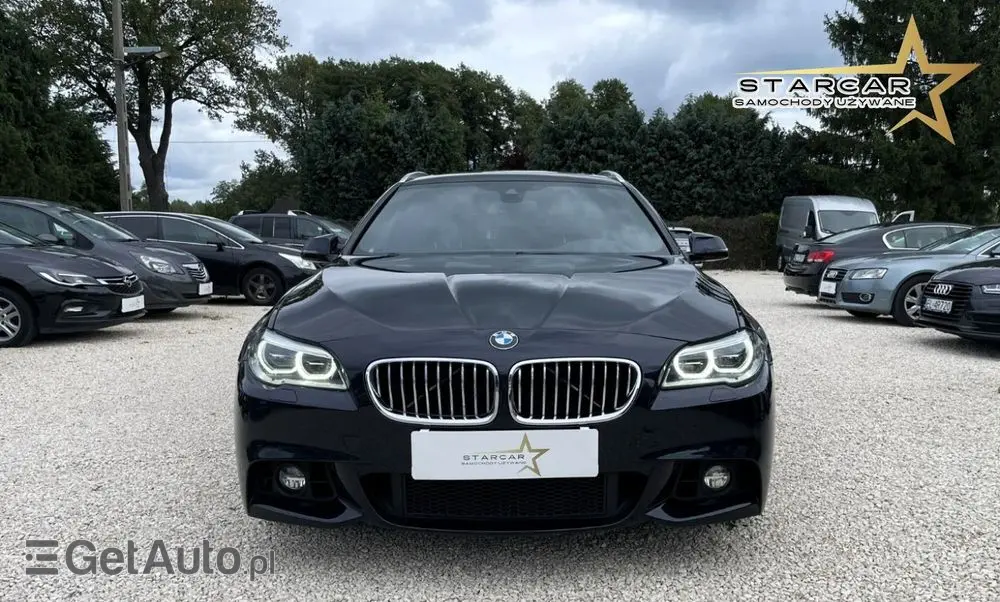 BMW Seria 5 525d xDrive Touring Sport-Aut