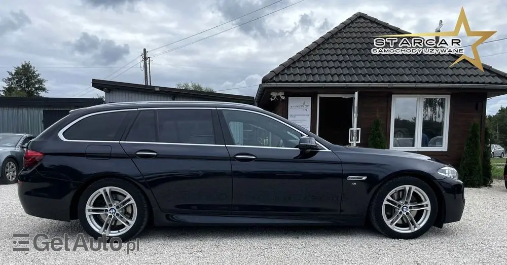 BMW Seria 5 525d xDrive Touring Sport-Aut