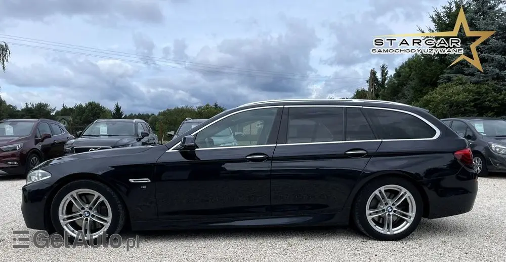 BMW Seria 5 525d xDrive Touring Sport-Aut