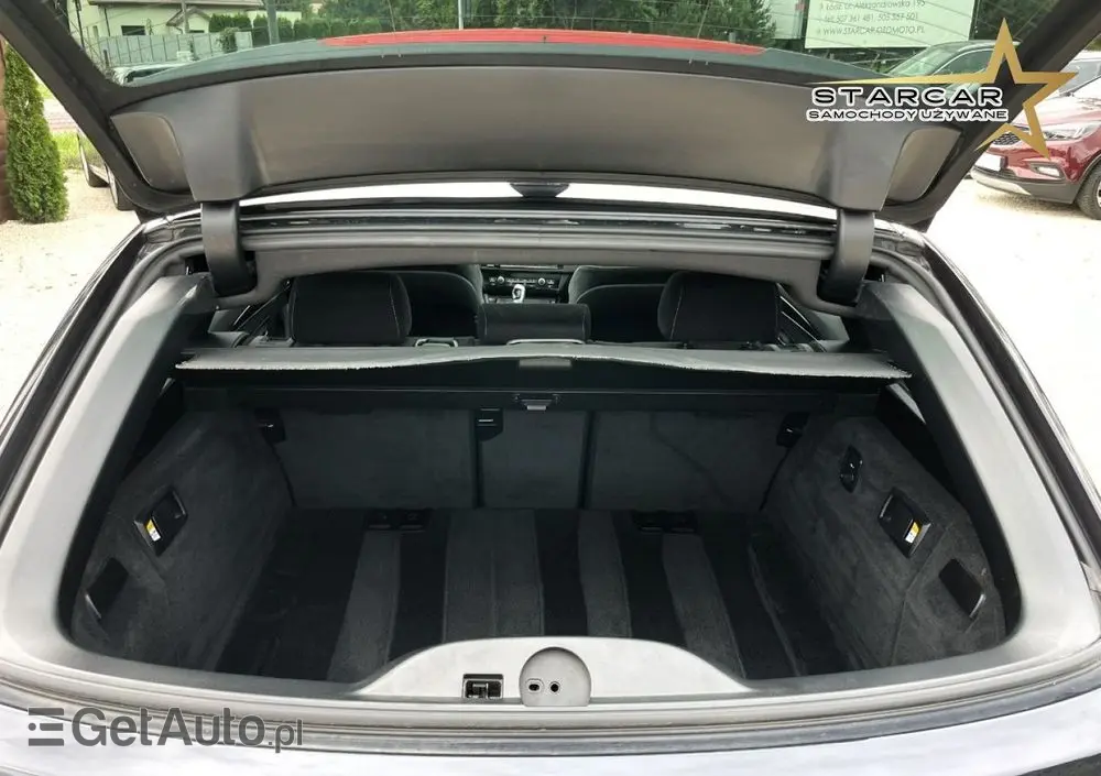 BMW Seria 5 525d xDrive Touring Sport-Aut