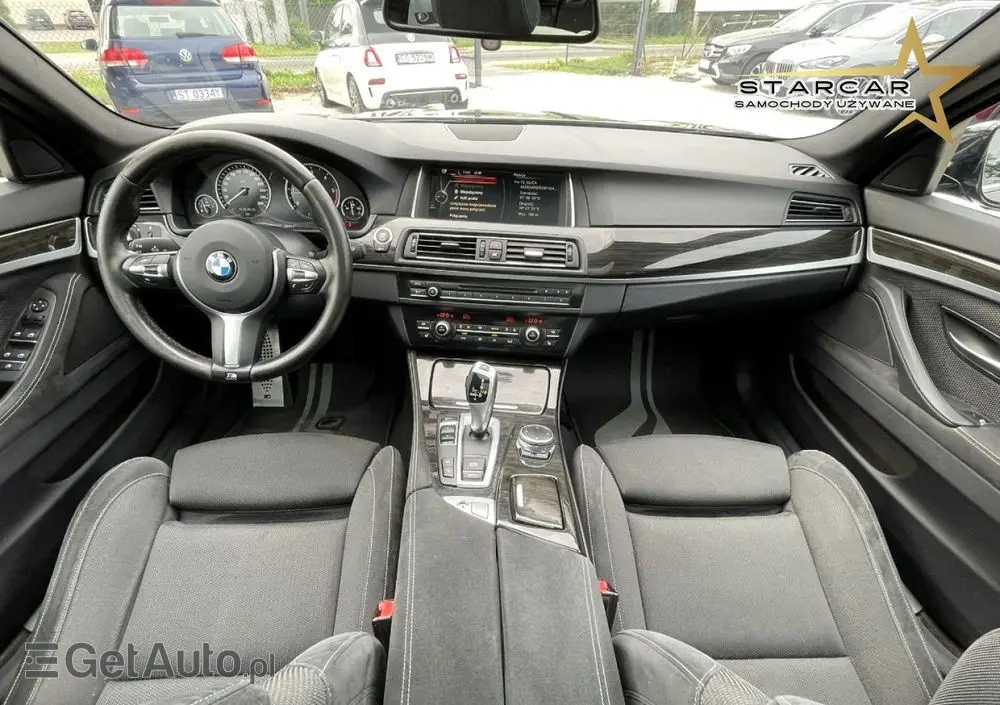 BMW Seria 5 525d xDrive Touring Sport-Aut