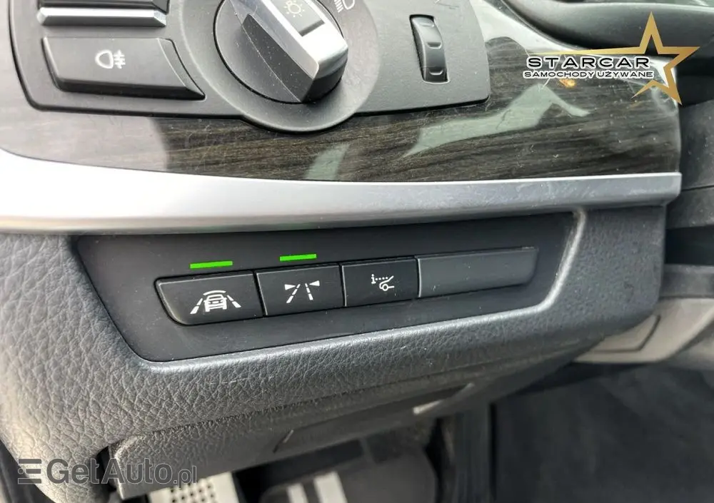 BMW Seria 5 525d xDrive Touring Sport-Aut