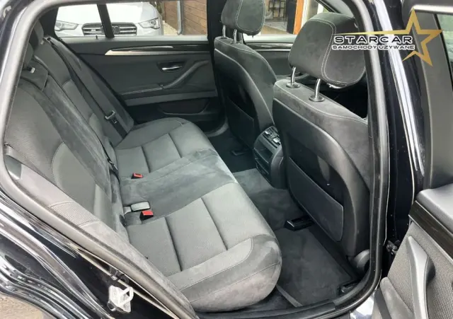 BMW Seria 5 525d xDrive Touring Sport-Aut