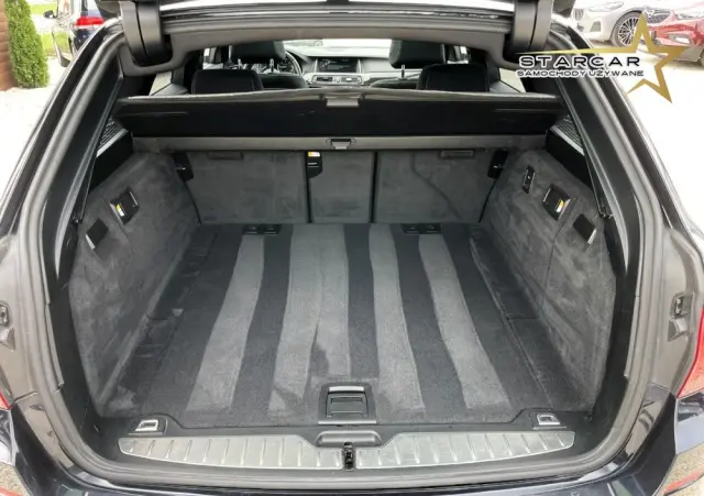 BMW Seria 5 525d xDrive Touring Sport-Aut
