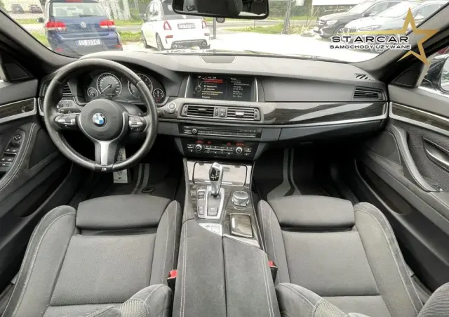 BMW Seria 5 525d xDrive Touring Sport-Aut