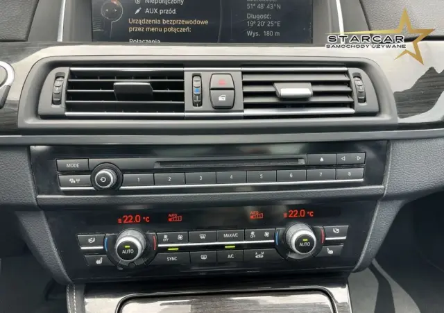 BMW Seria 5 525d xDrive Touring Sport-Aut