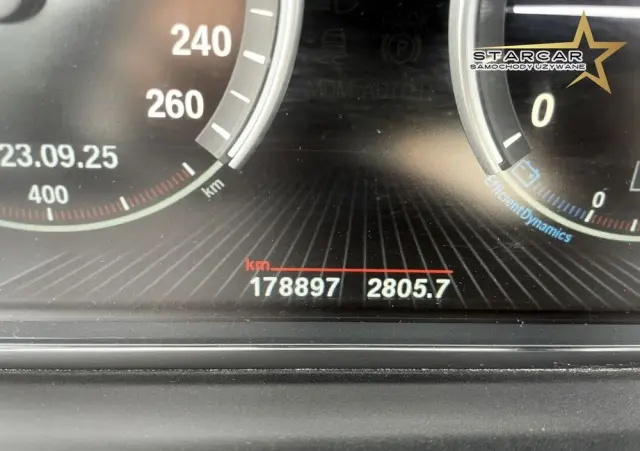 BMW Seria 5 525d xDrive Touring Sport-Aut